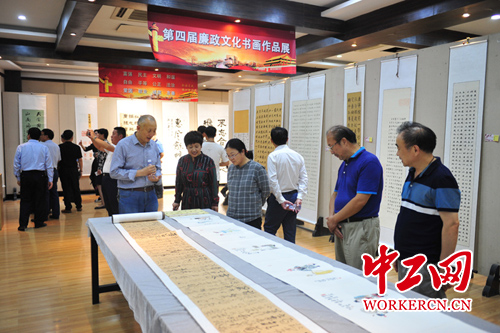 宿州学院举办庆祝新中国成立70周年书画展